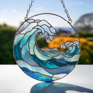 Ocean Wave Stained Glass Suncatcher，Beach Coastal Glass Suncatcher Handmade，Beach House Window Hanging Ocean Suncatcher Gift